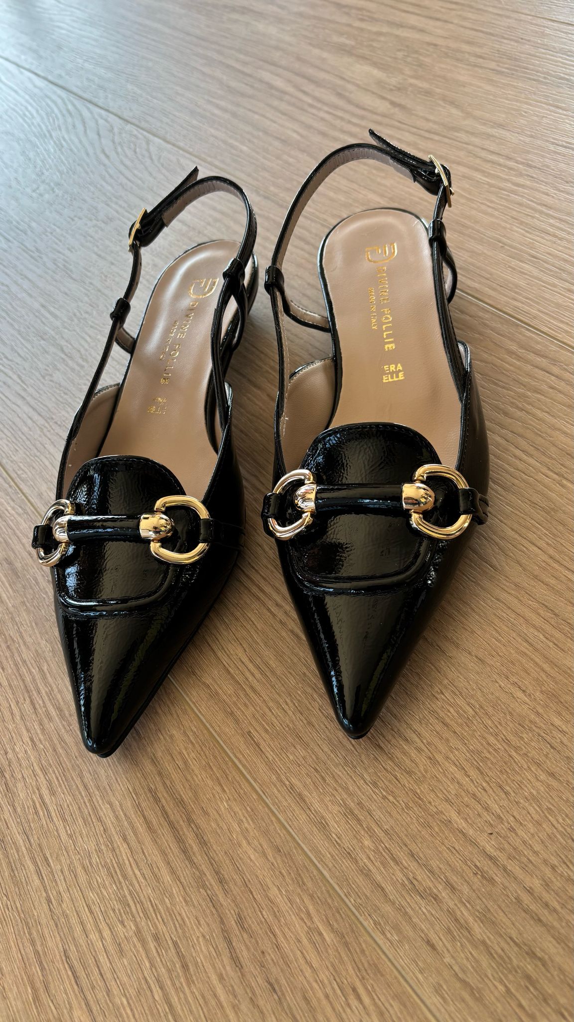 Ballerina in vernice Divine Follie 8006 nera