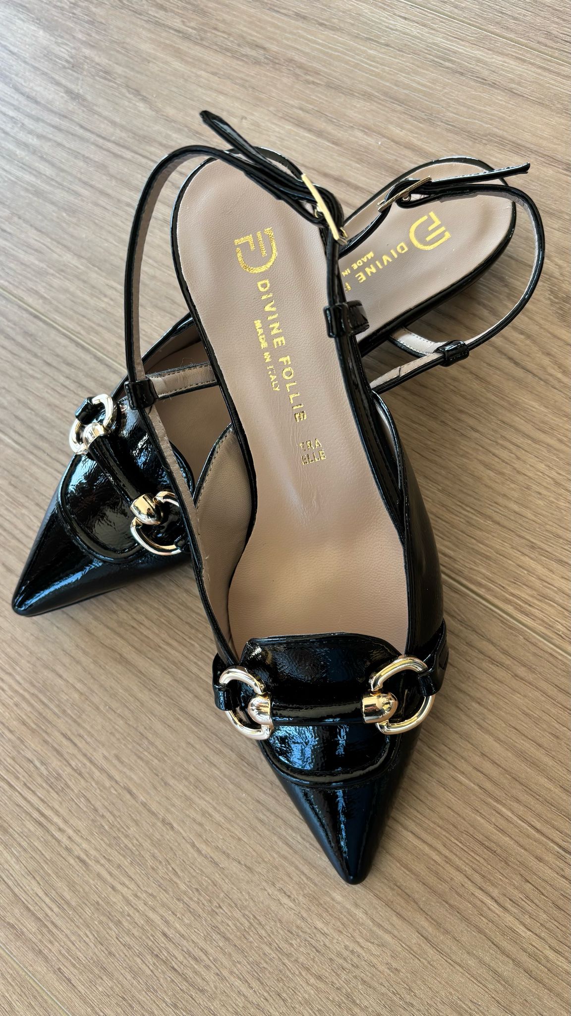 Ballerina in vernice Divine Follie 8006 nera