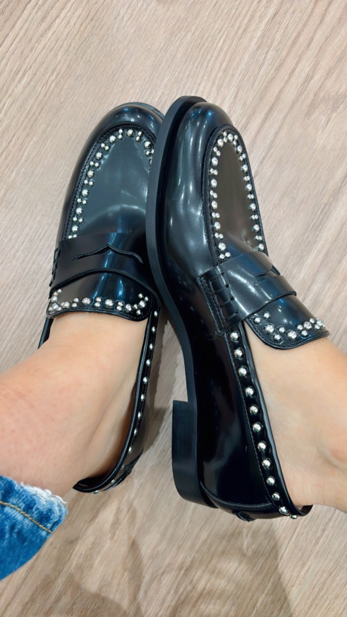 Mocassino borchie Divine Follie 8048 nero