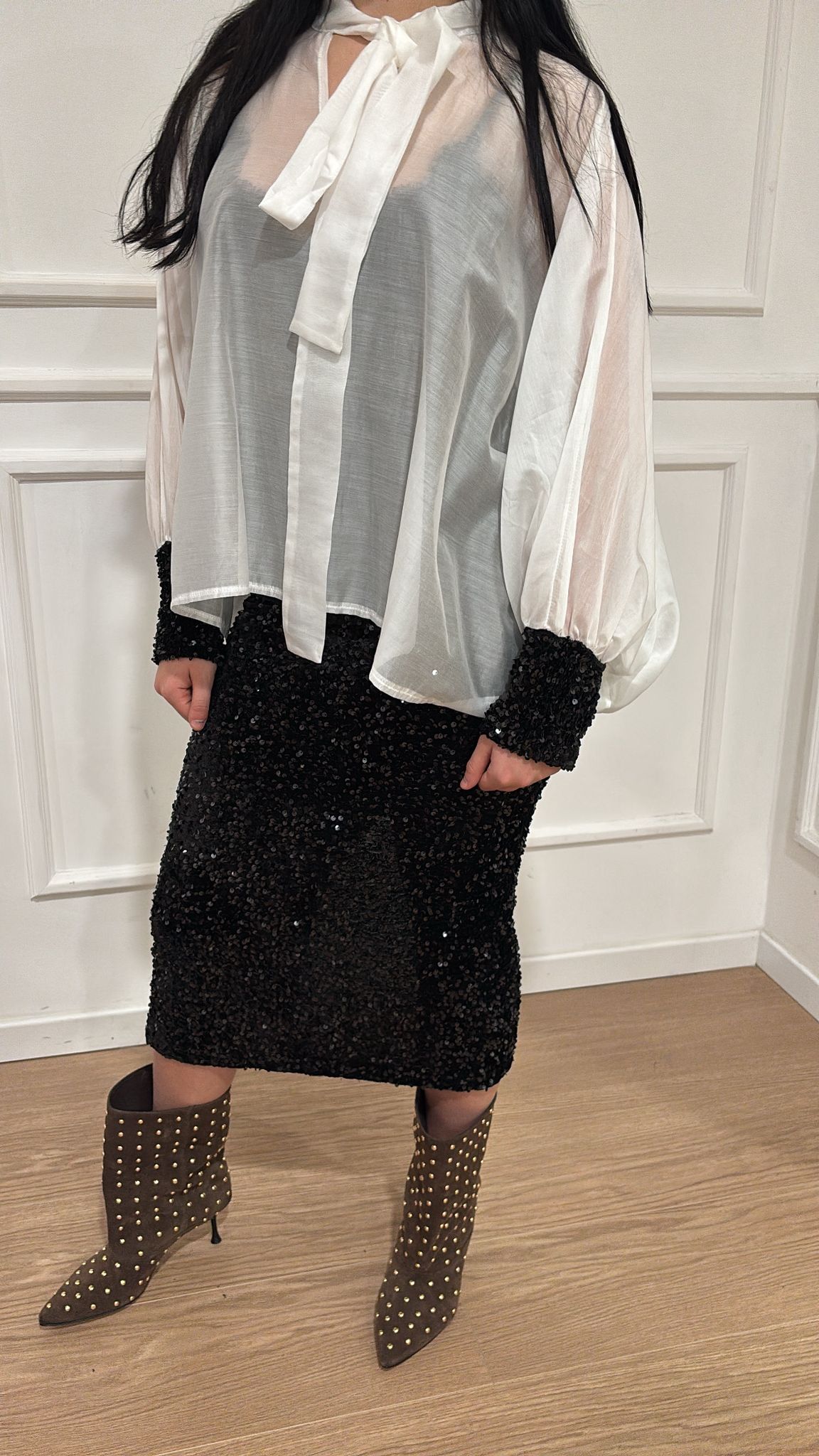 Blusa con polsino paillettes Dejavu DL109 Bianca