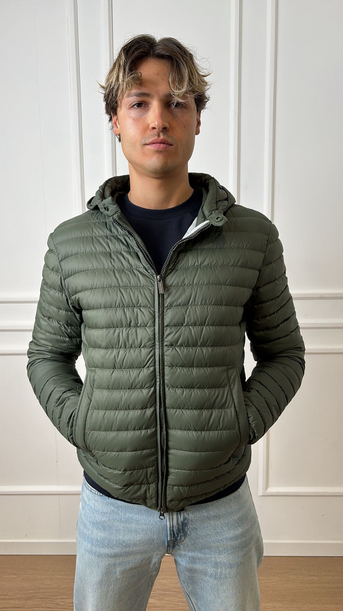 Piumino leggero cappuccio Colmar 1245 8VX