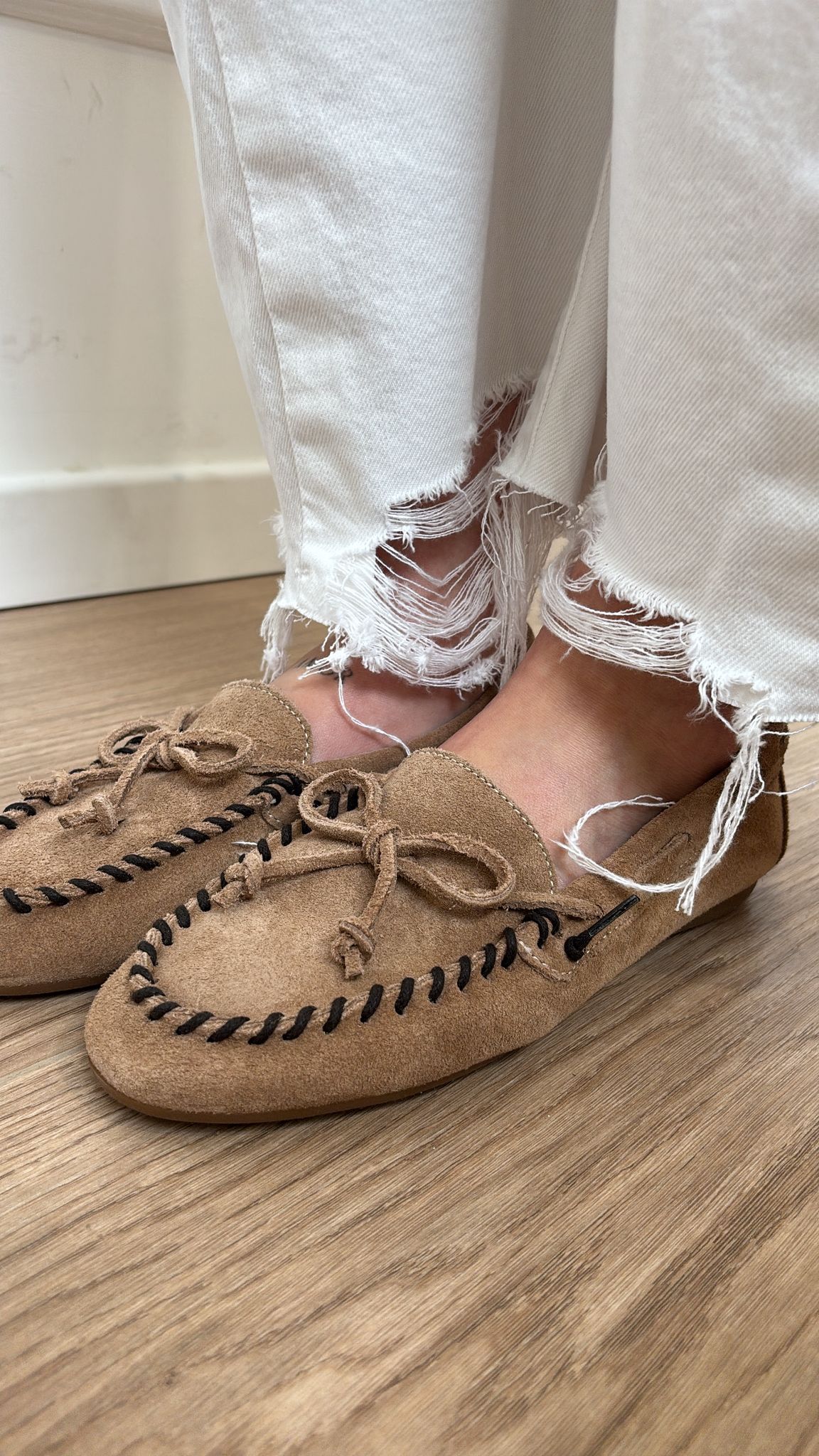 Mocassino scamosciato Divine Follie Noa 08