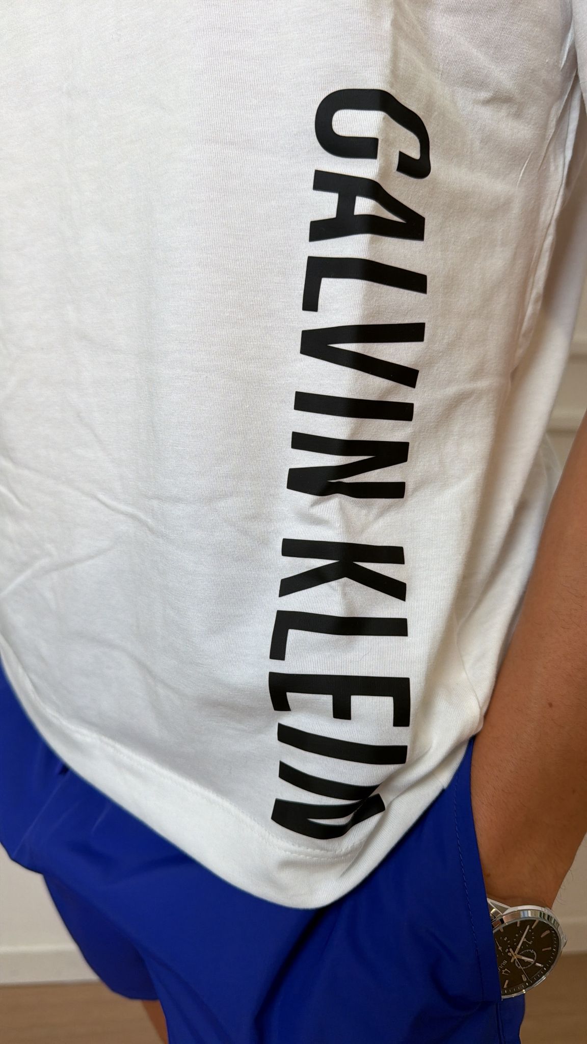 T-shirt scritta Calvin Klein LV00NM3019