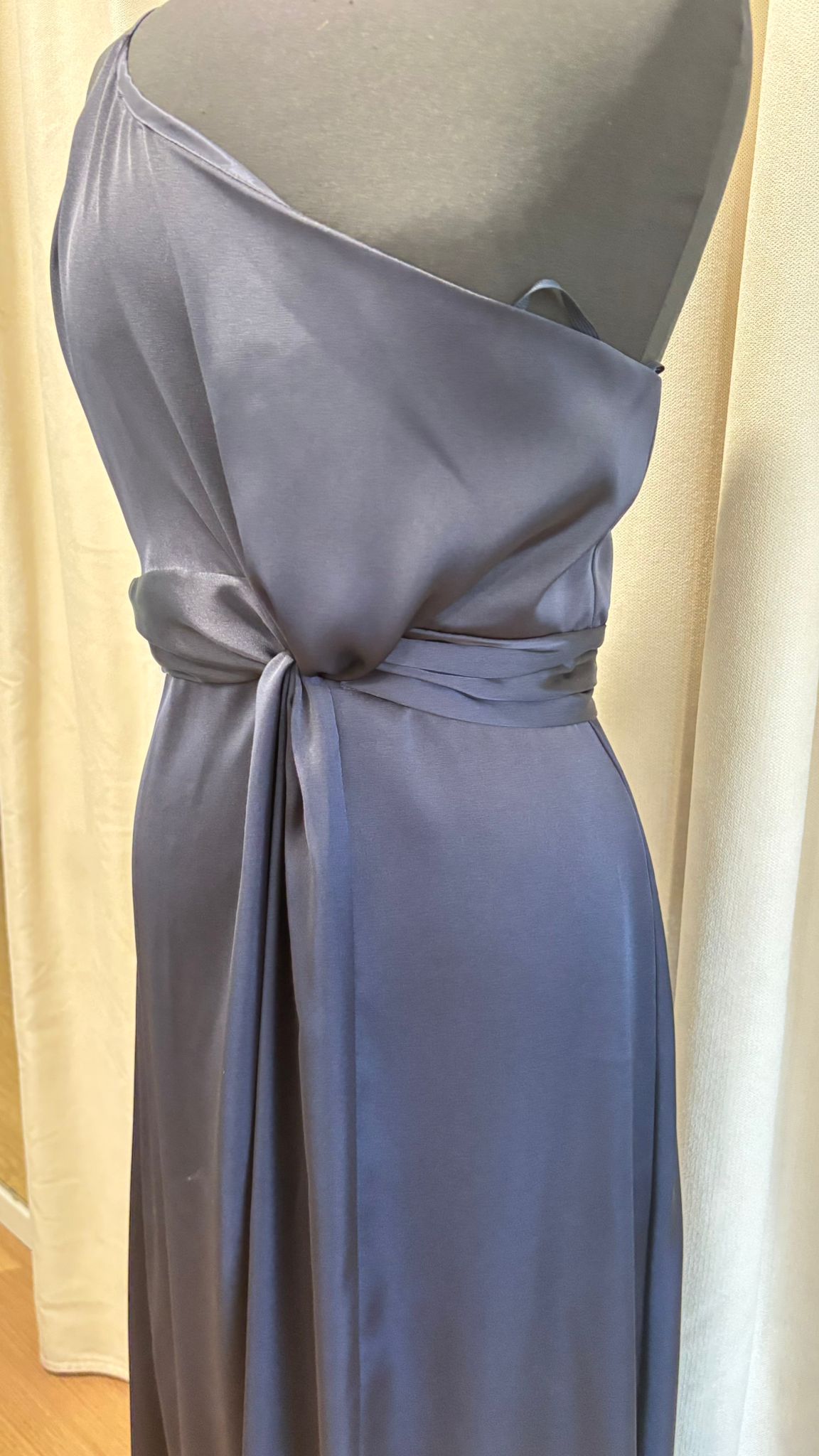 Abito in raso Victoria Emme Marella 004