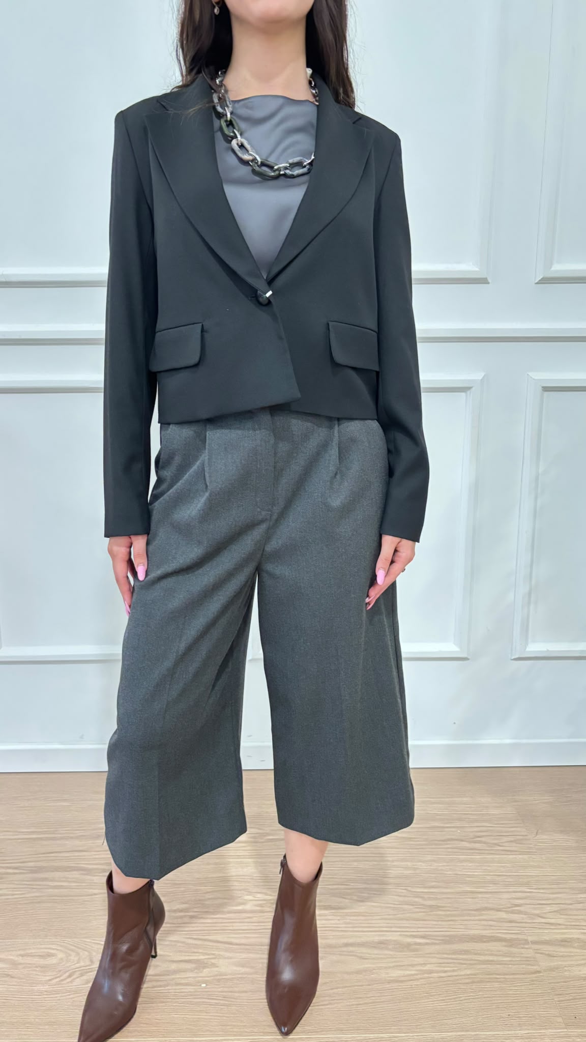 Giacchino crop Volto Emme Marella