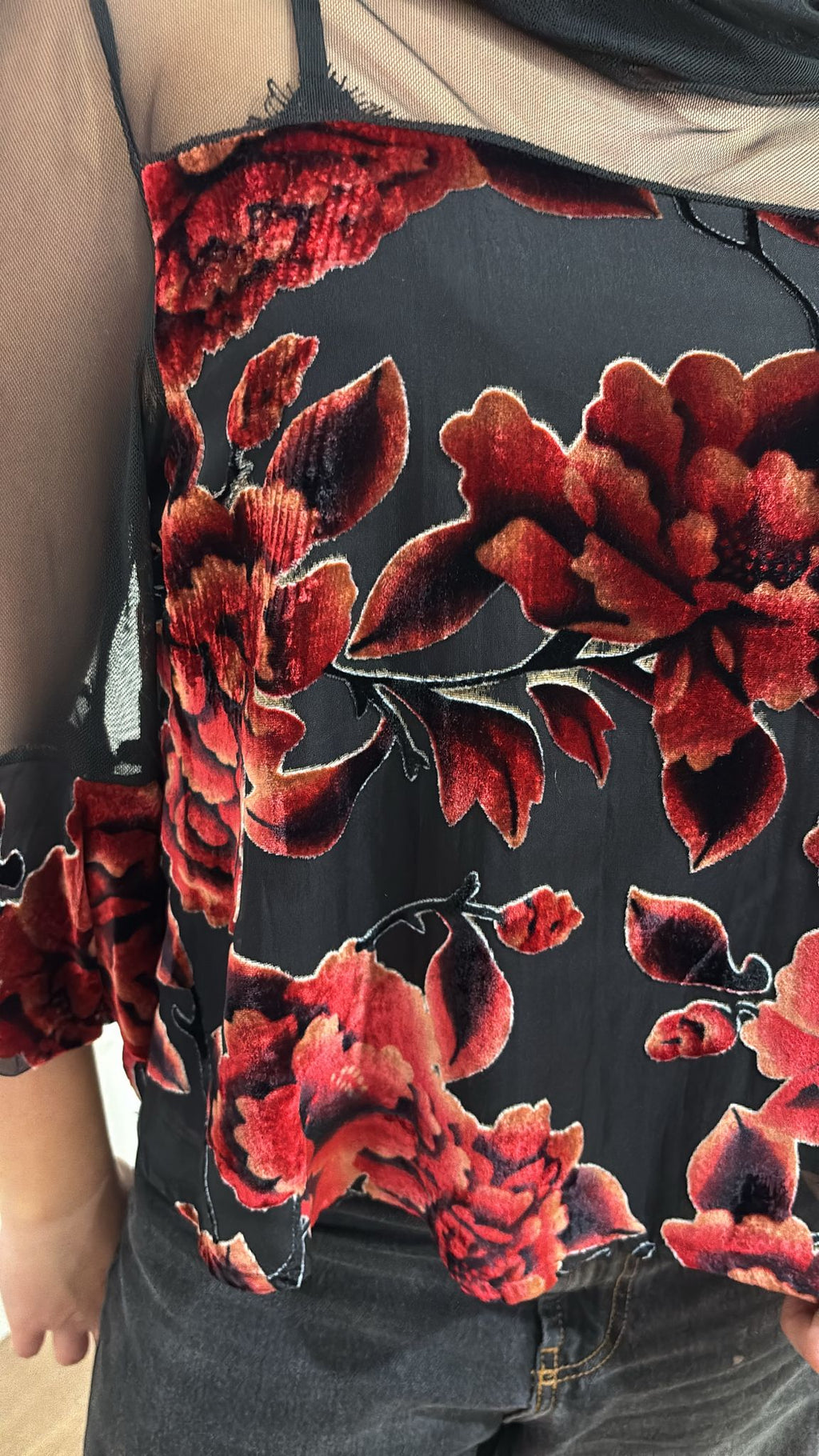 Blusa scollo a ciambella Le Streghe A25DL110