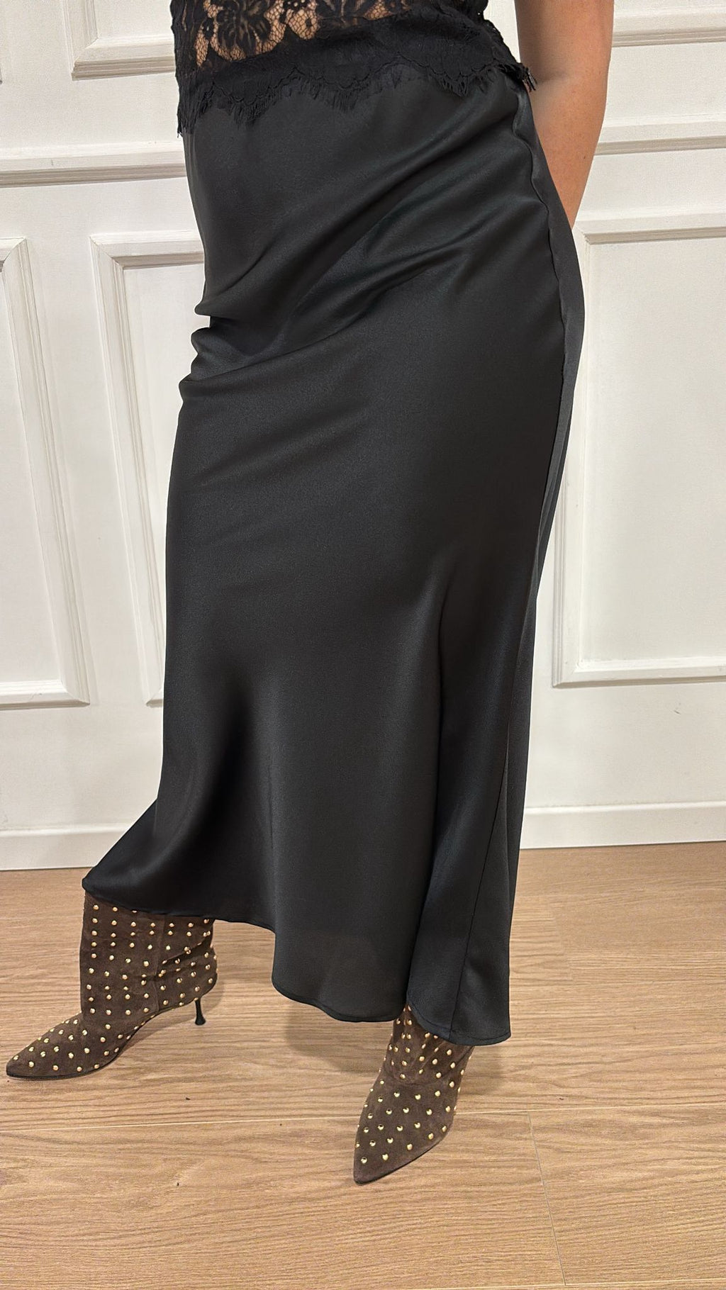 Gonna raso Le Streghe A25DD310 nera