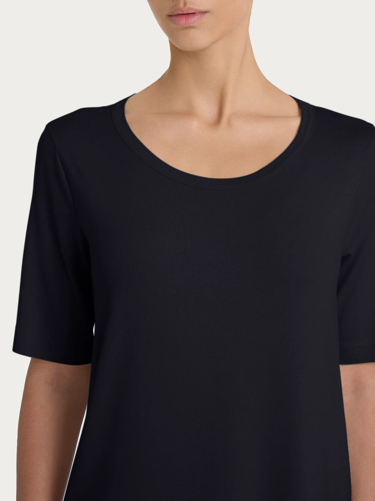 T-Shirt girocollo in viscosa Ragno DN12T7