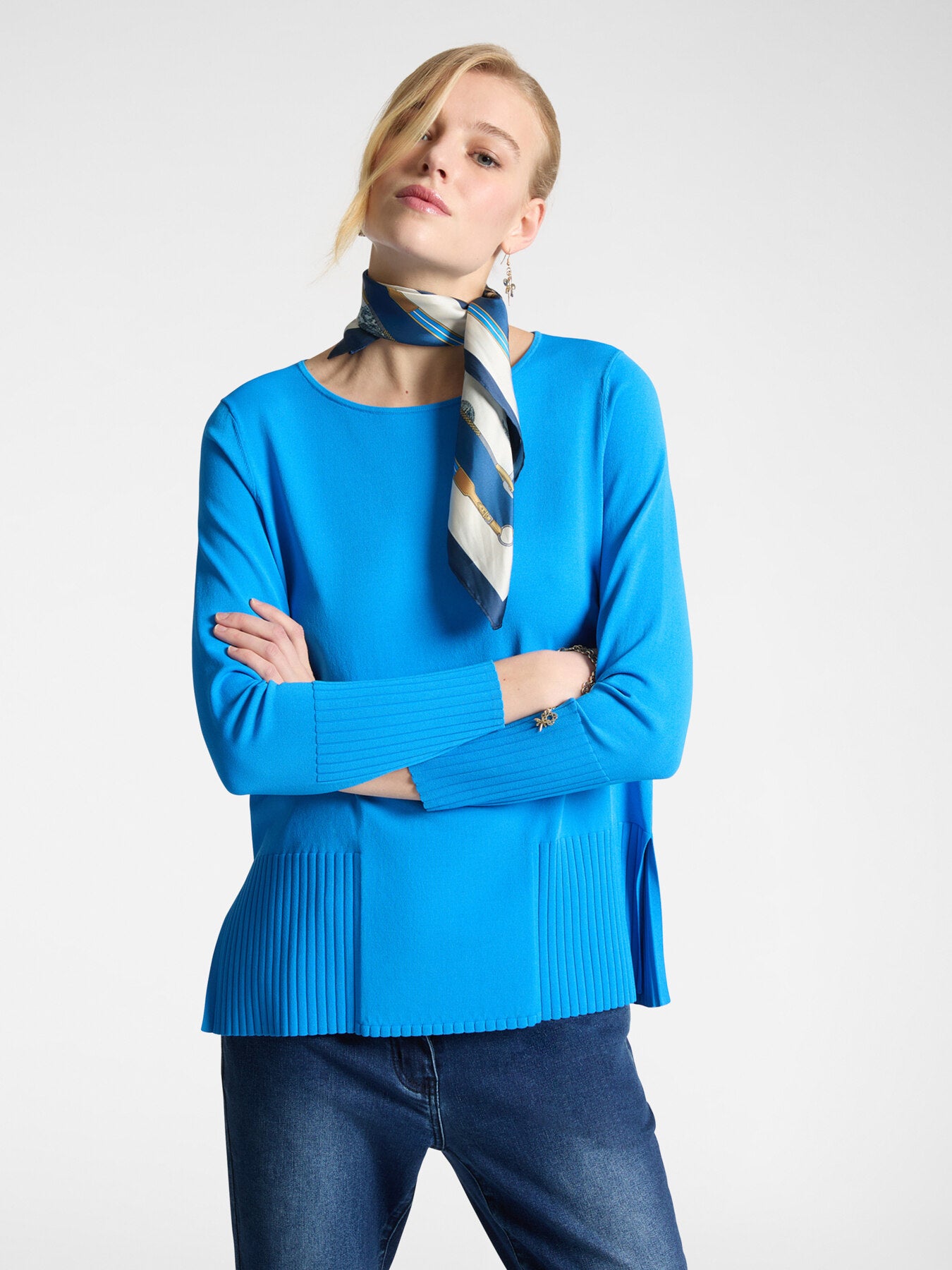 Maglia con dettagli a coste M298 Elena Mirò celeste