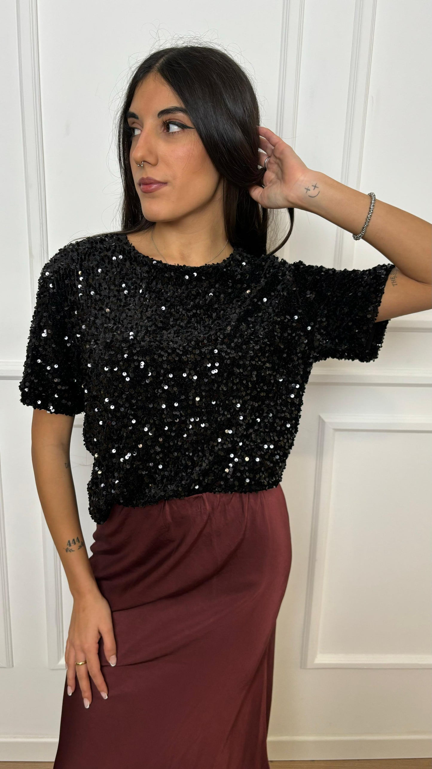 T-Shirt scatolina paillettes Le Streghe A24DE436N0144 nera