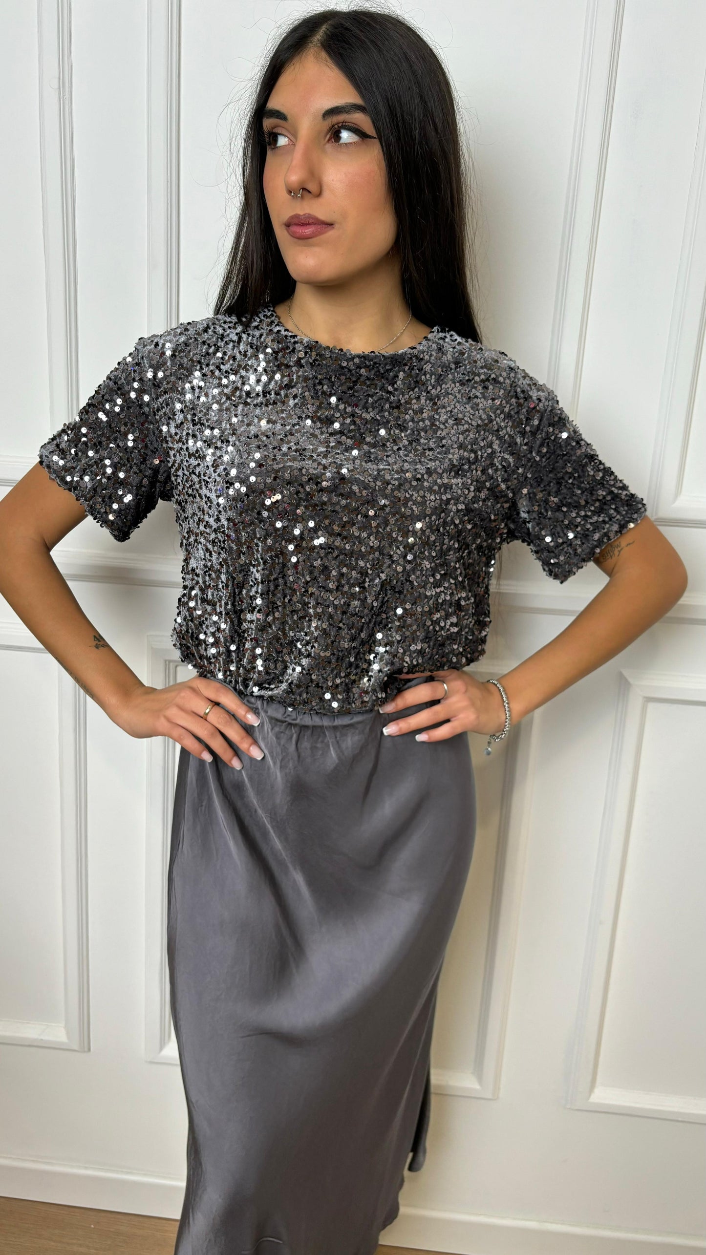 T-Shirt scatolina paillettes Le Streghe A24DE436N0144 grigia