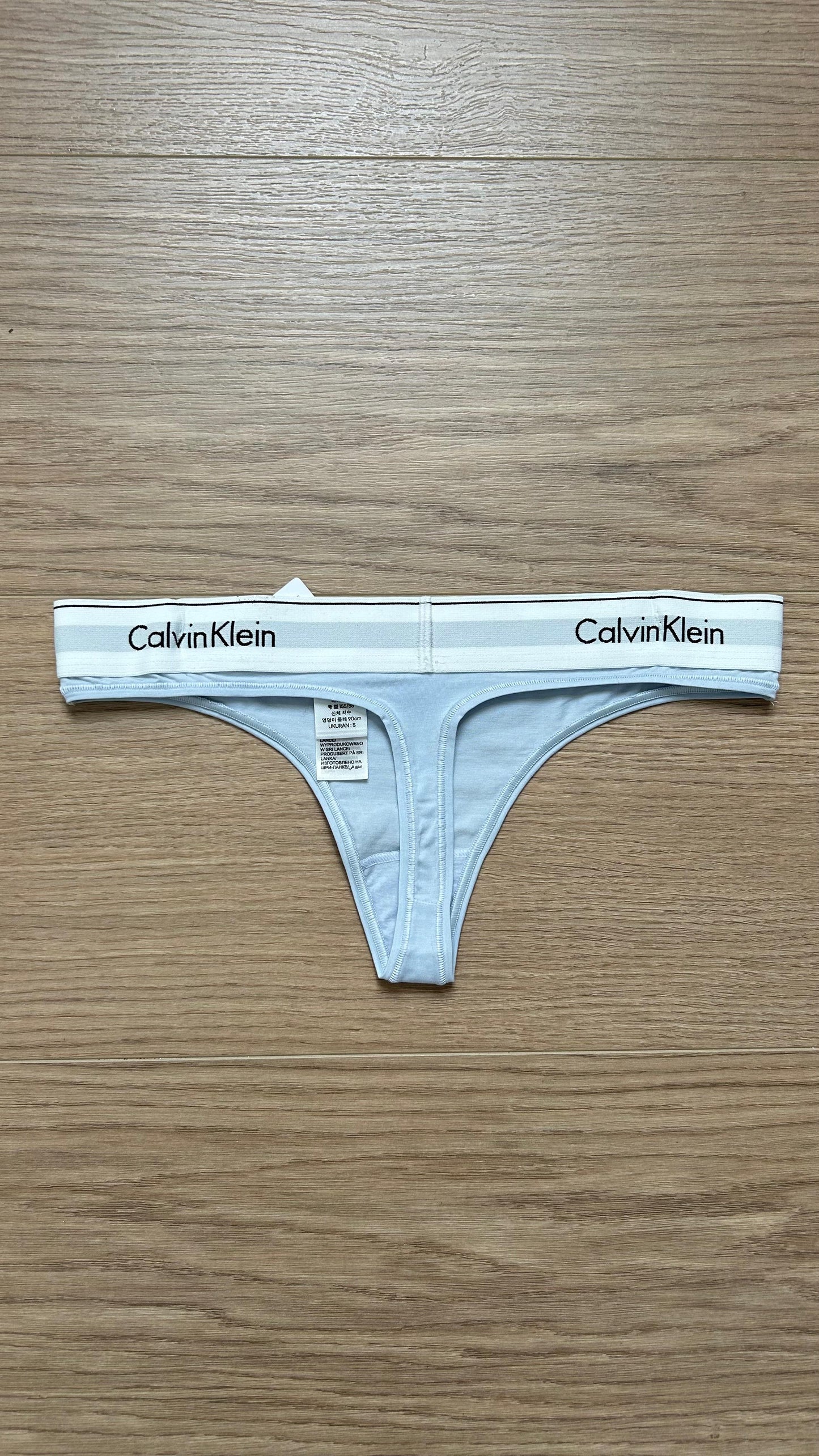 Perizoma Calvin Klein 0000F3786E 6WA