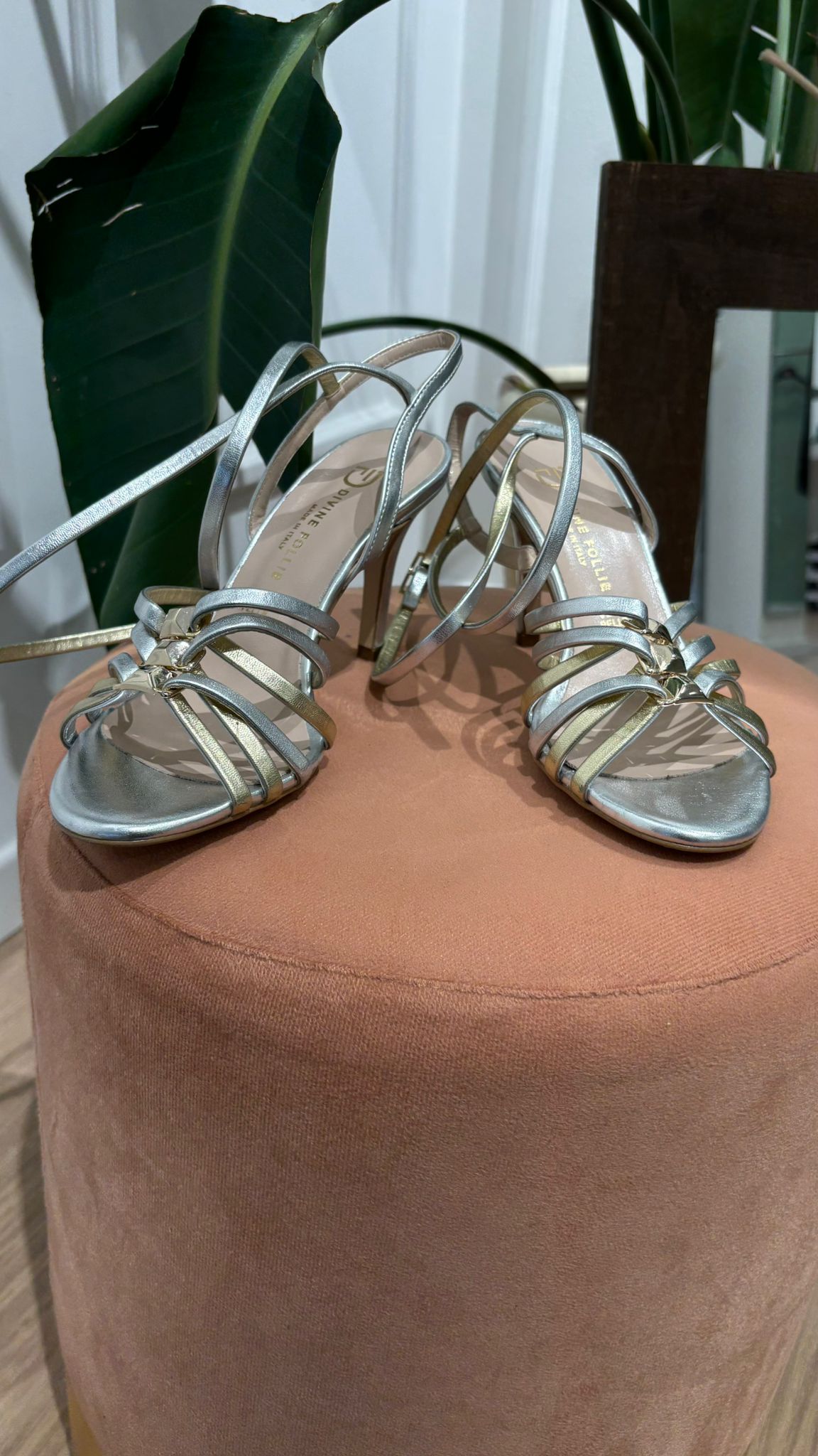 Sandalo 8054 Divine Follie argento