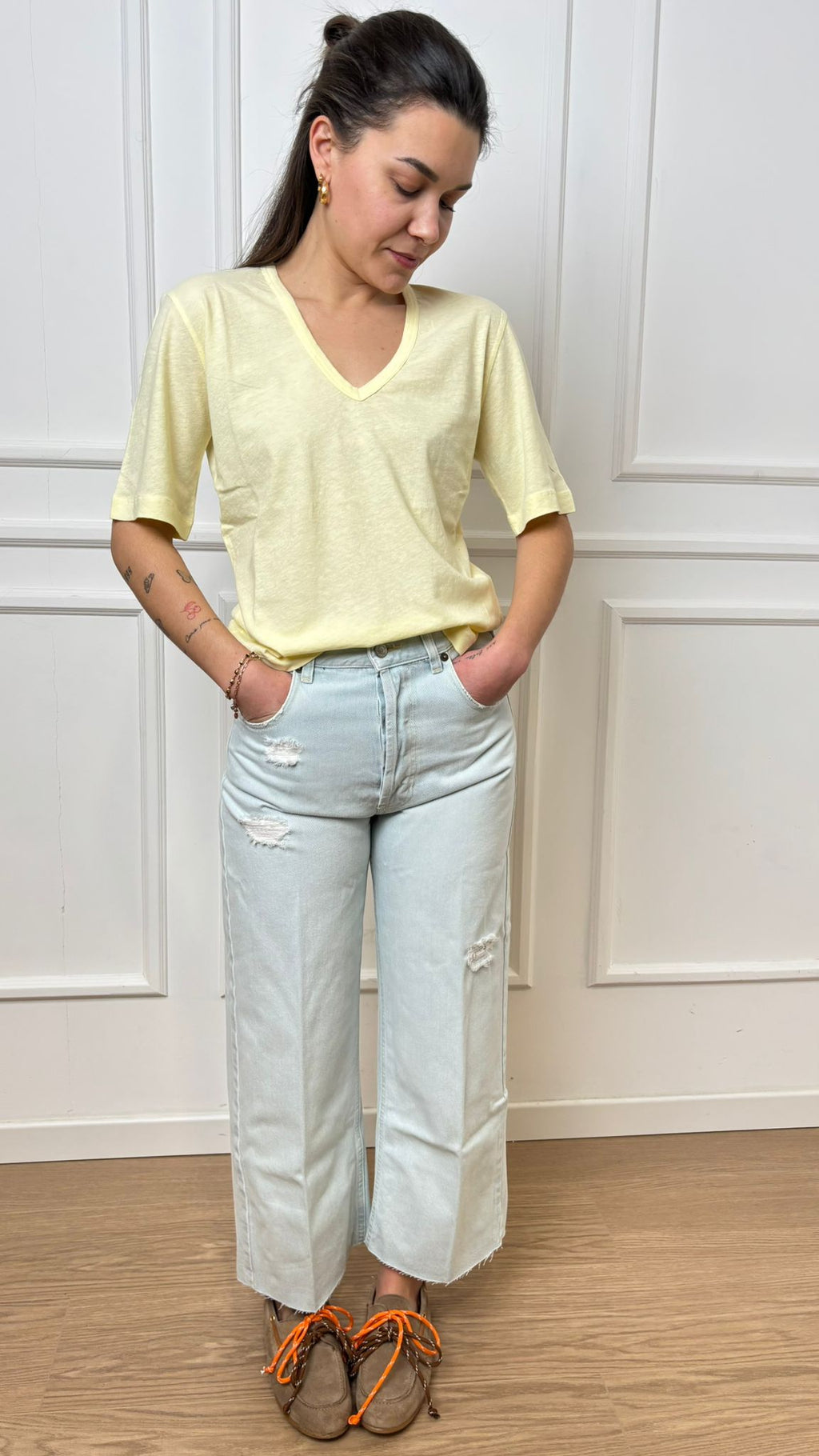 T-shirt crop a V Vicolo UAB0024