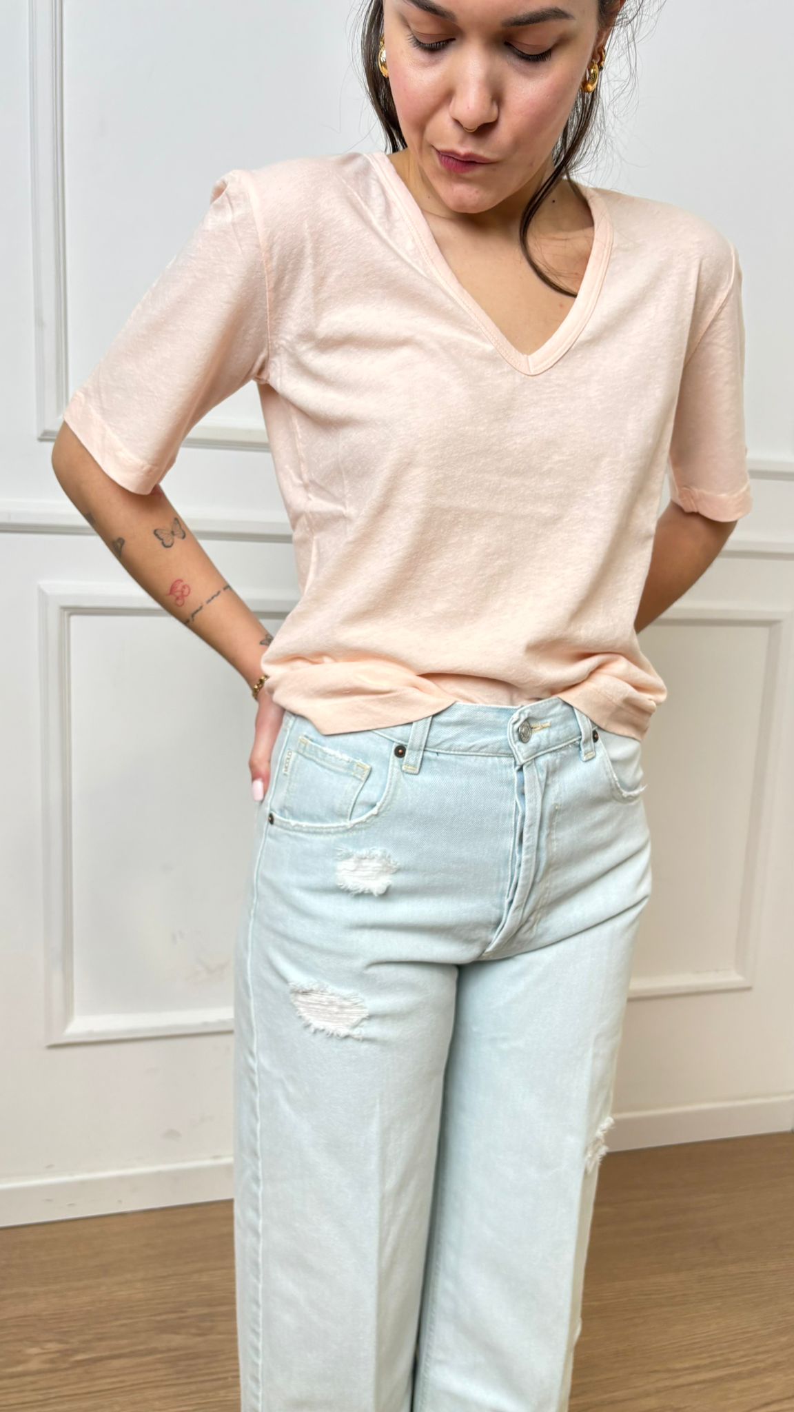 T-shirt crop a V Vicolo UAB0024
