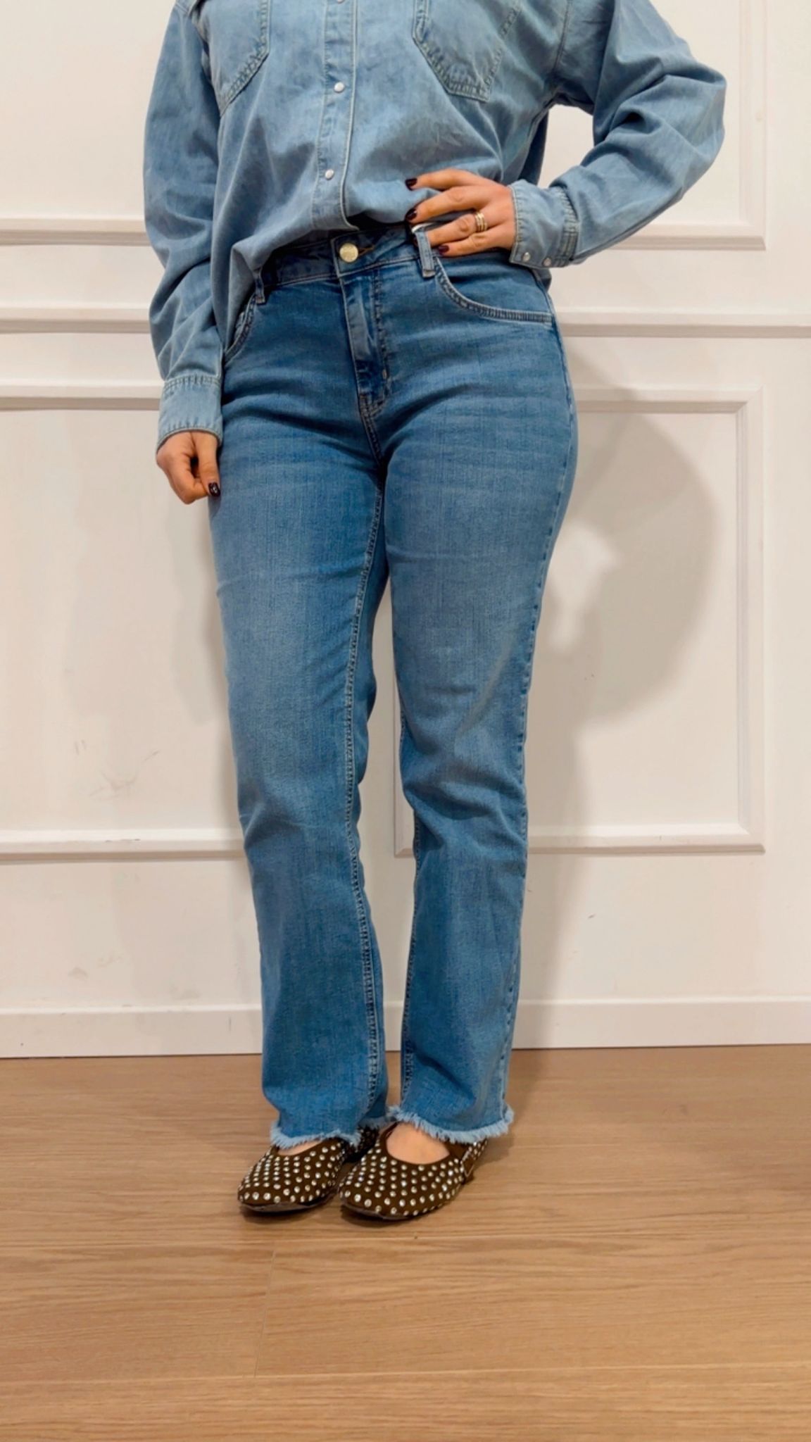 Jeans sfrangiato Emme Marella Straight 003