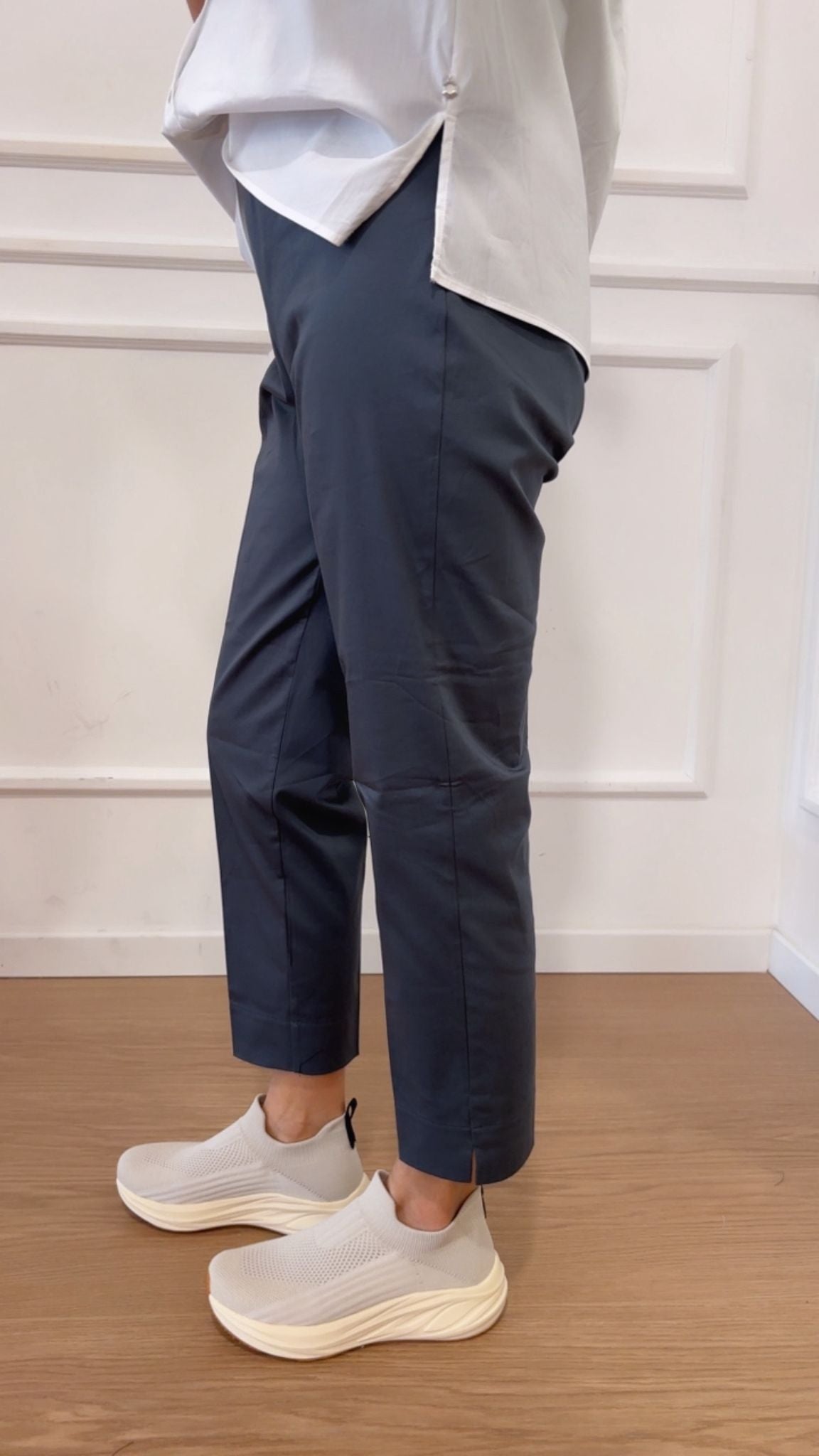 Pantalone capri rasatello D926PY Ragno