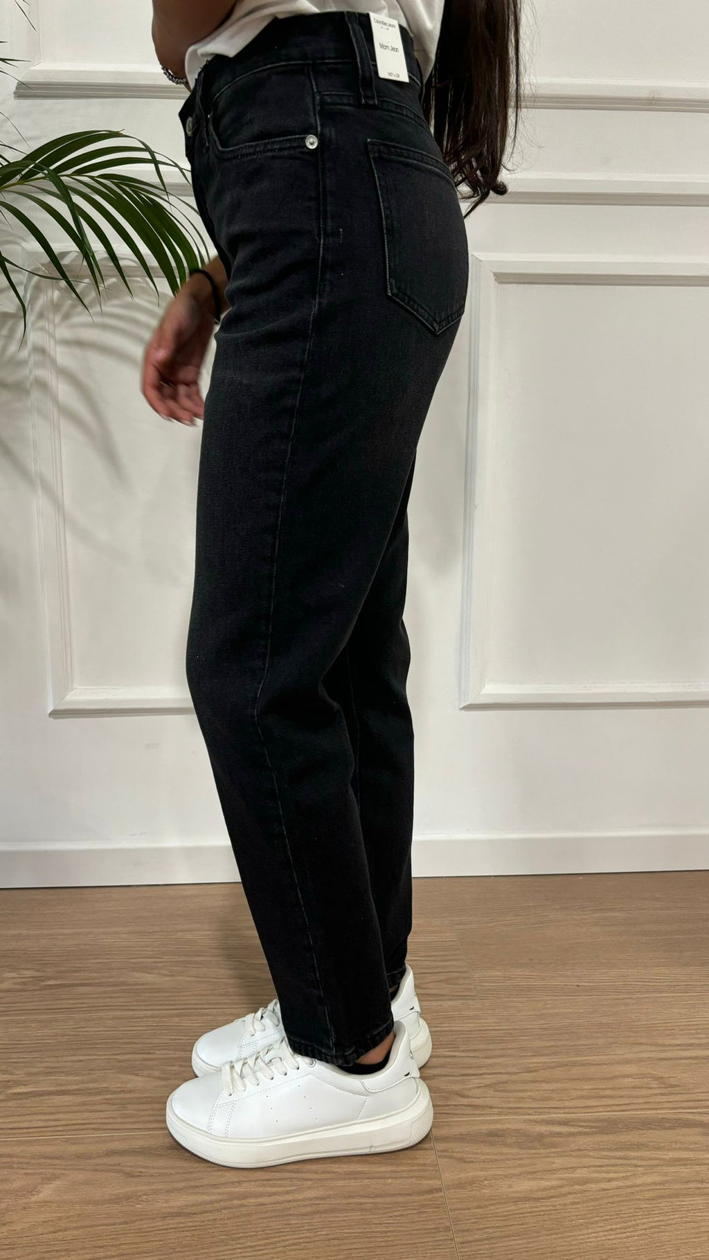 Calvin Klein mom jeans J20J224035 1BY