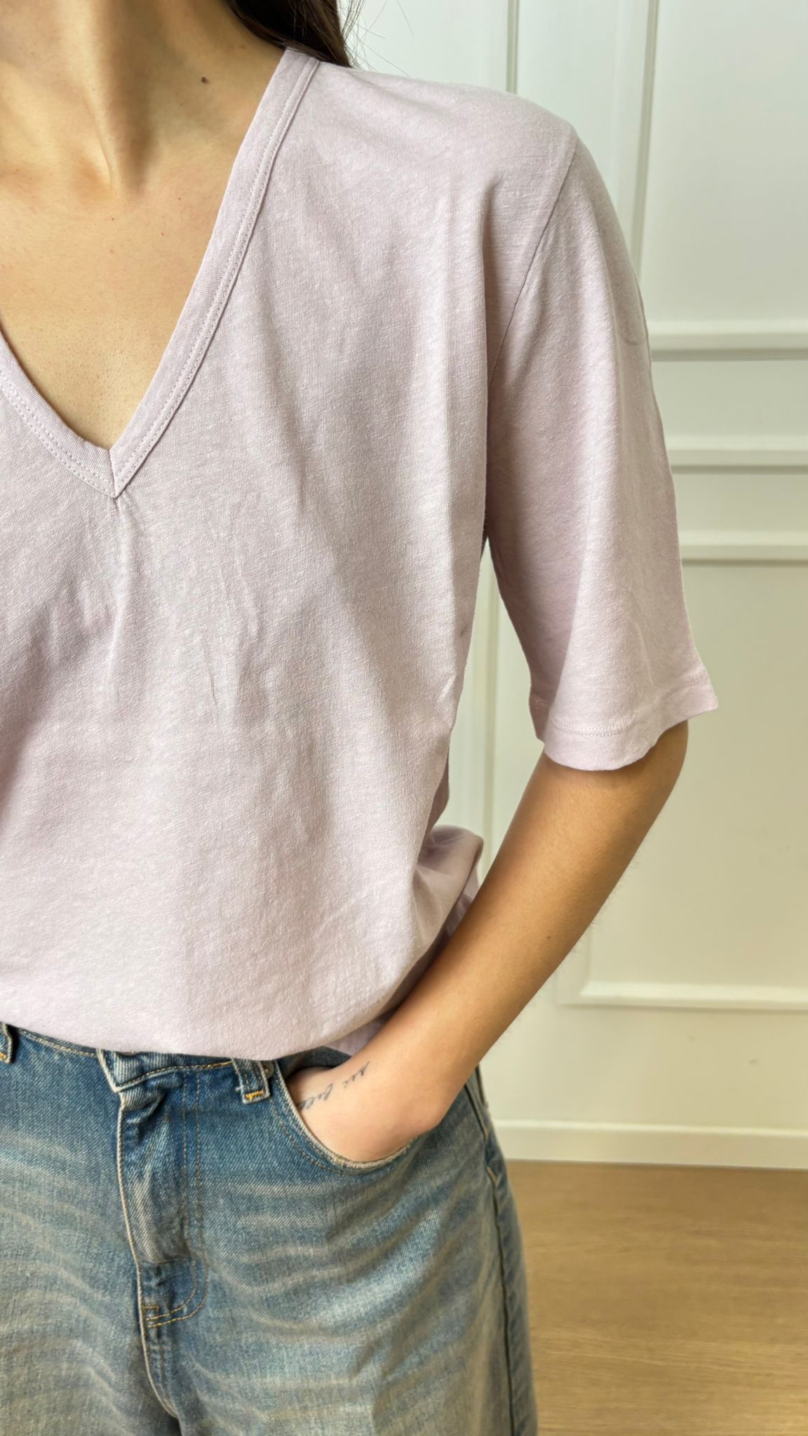 T-shirt crop a V Vicolo UAB0024