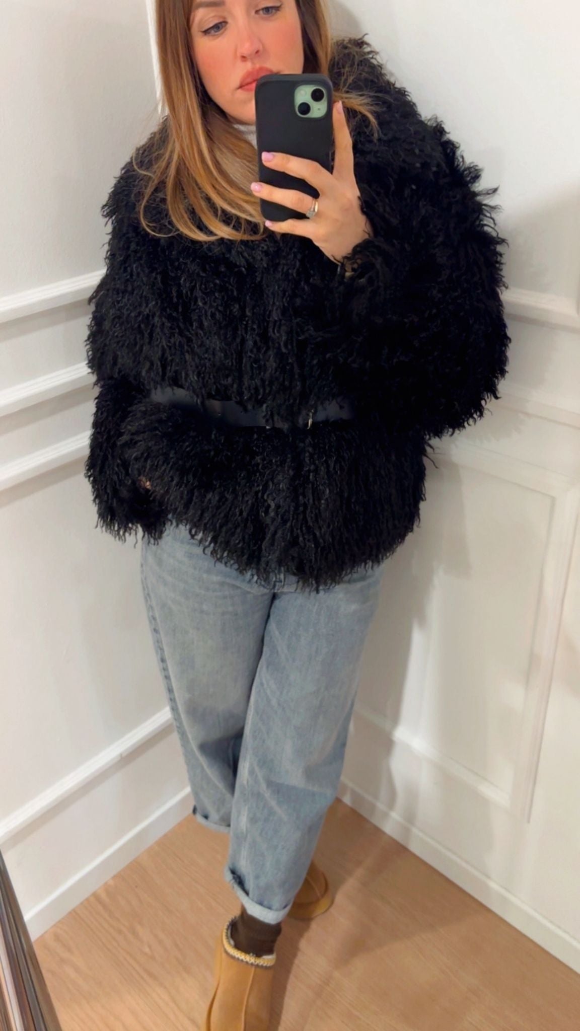 Pellicciotto con cintura Vicolo TF2308 Nero