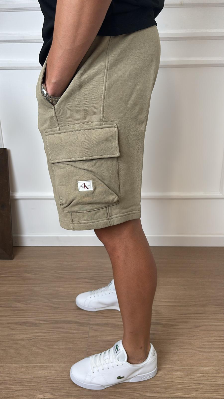 Bermuda cargo in felpa Calvin Klein J30J327284 HI0