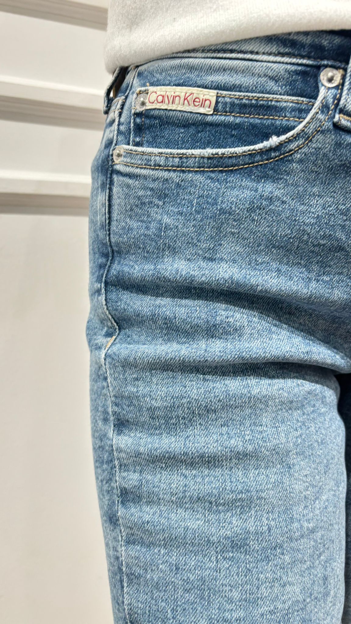 Calvin Klein J20J22402 1BY mid rise skinny jeans