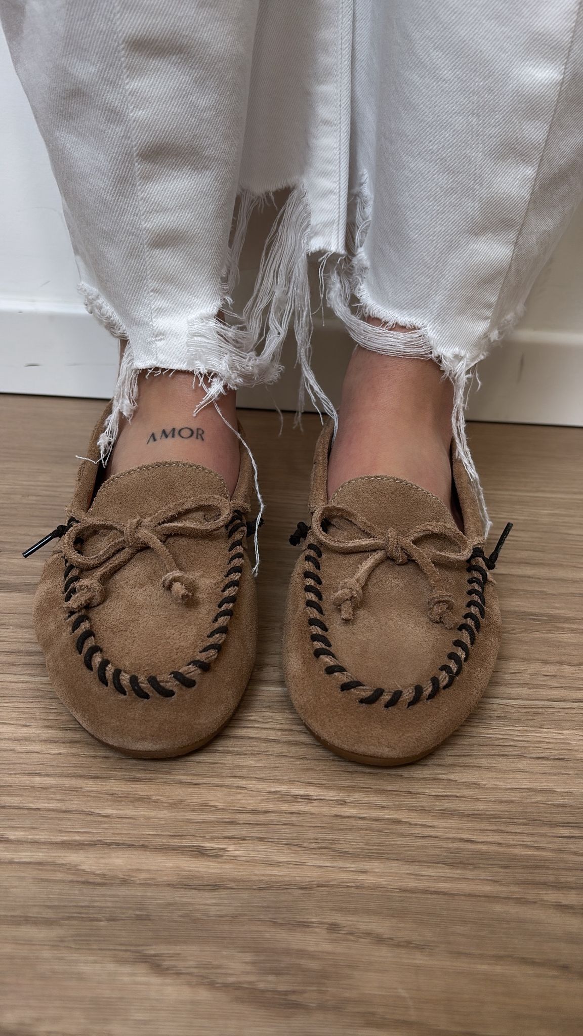 Mocassino scamosciato Divine Follie Noa 08