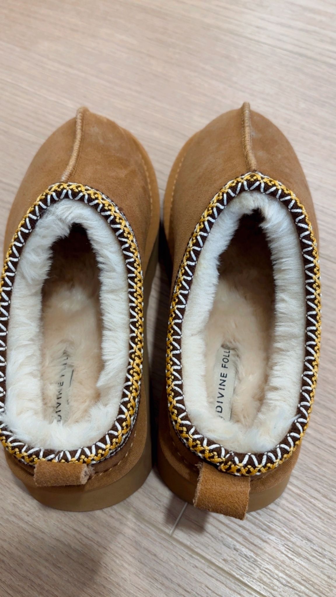 Ciabatta pelo platform Divine Follie 3545 Camel